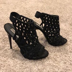 Steve Madden black stilettos! 👠